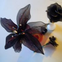 Fleur de lys, rose et arum