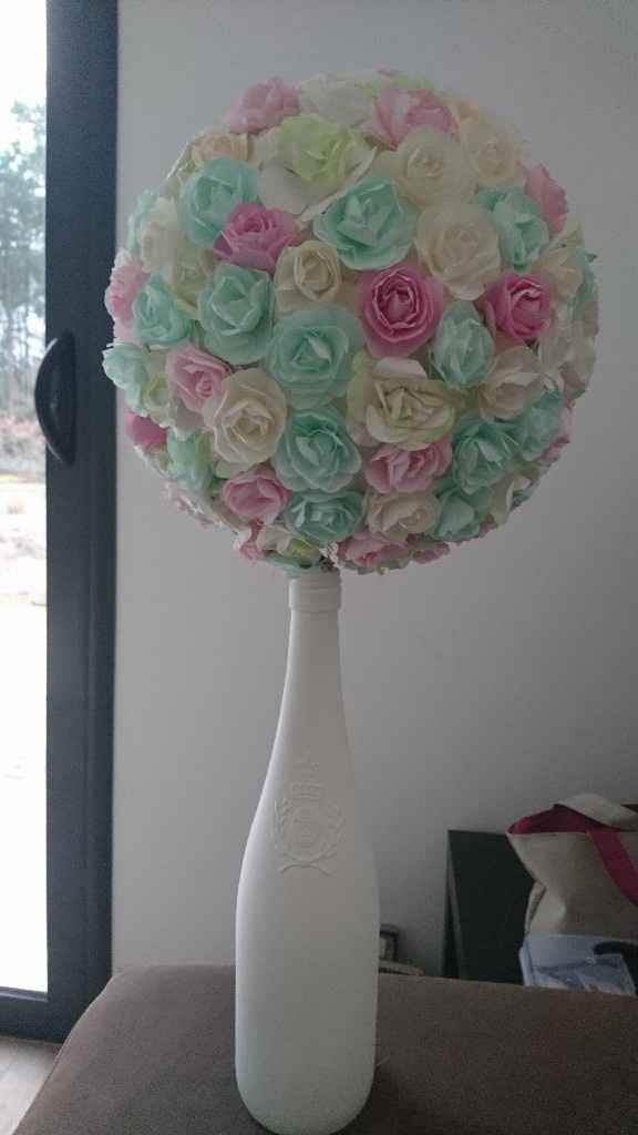 Boule de fleurs et bouteille sisal - 1