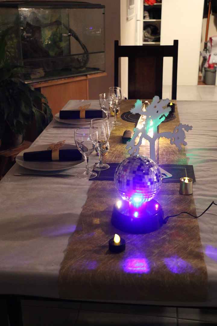 table "pop"