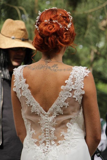 chignon dos