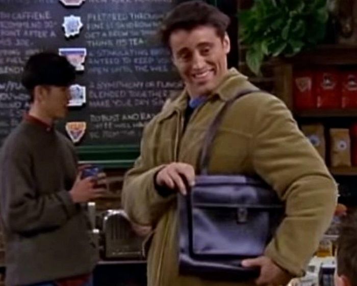 F5 : The One With Joey's Bag 1