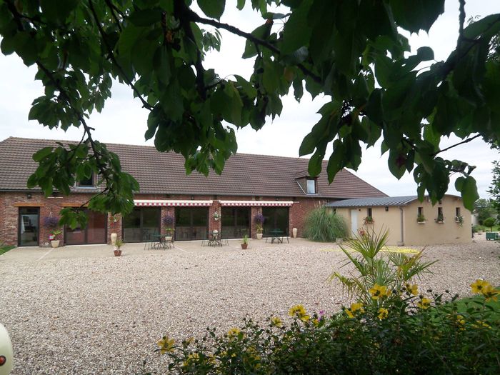 "Bienvenue aux mariés" - 1) Lieu/bâtiment 6