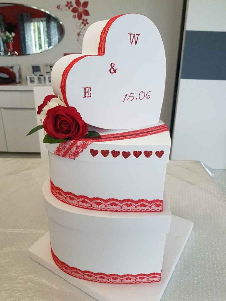 Urne weeding cake - 1