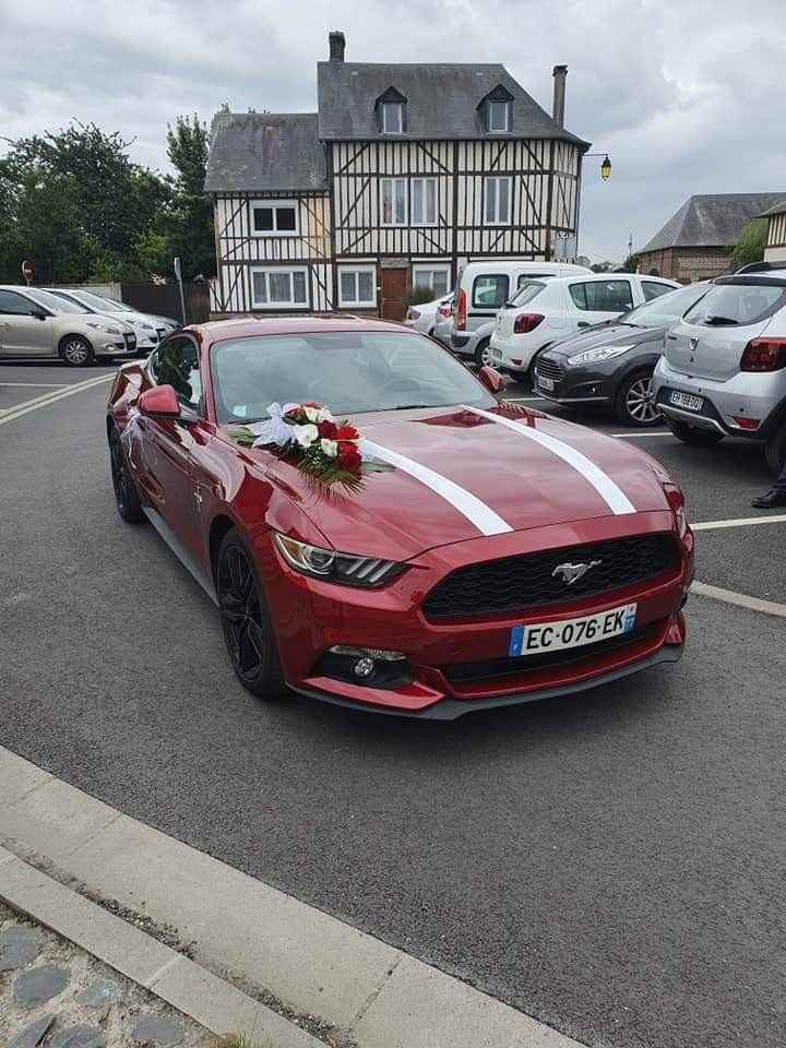 Voiture des mariés ! Ford mustang