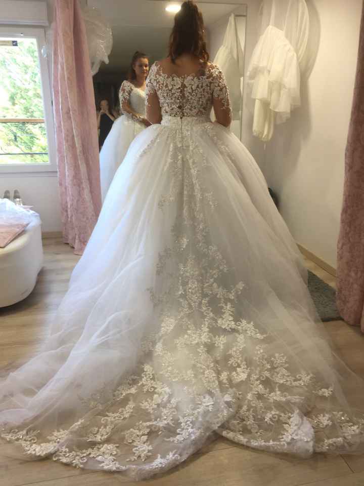 a l’aide, gros doute entre les chaussures et les bijoux - 1