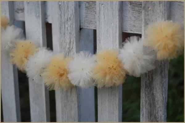 Déco pompons en tulle