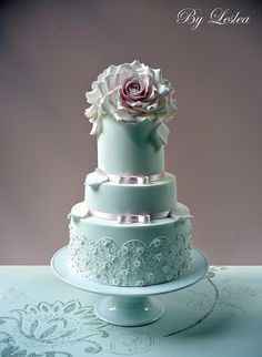 Wedding cake bleu 