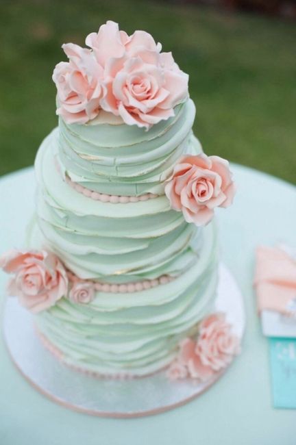 wedding cake minuscule