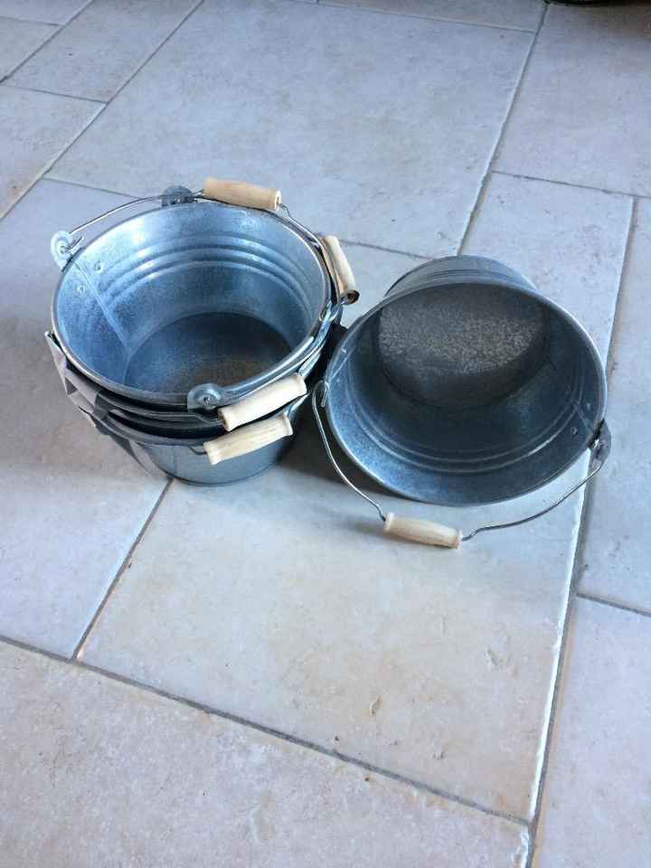 Petites seaux type "zinc" pour faire des cendriers et poubelles de table pour l'apéro