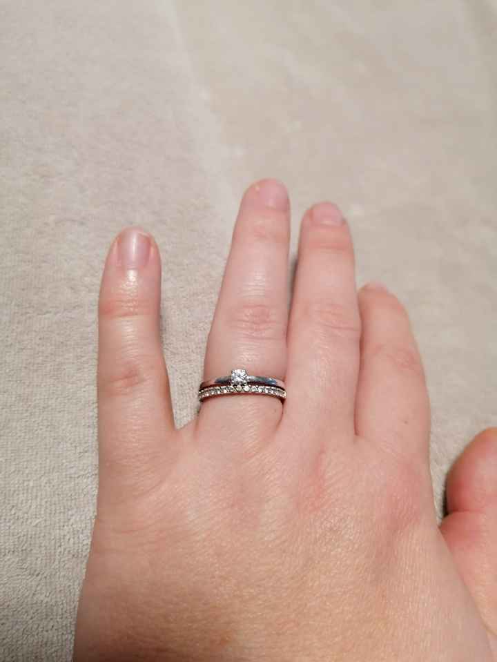 Ta bague de fiançailles sur le Pinterest de Mariages.net ça t'intéresse ? ❤️ - 1