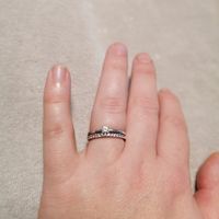 Ta bague de fiançailles sur le Pinterest de Mariages.net ça t'intéresse ? ❤️ - 1