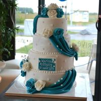 weeding cake