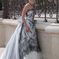 Voici celle que je recherche pour mon Mariage et forcément d'occasion  Le modèle Réglisse.