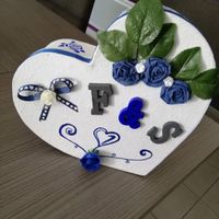 Urne de faites trop contente 