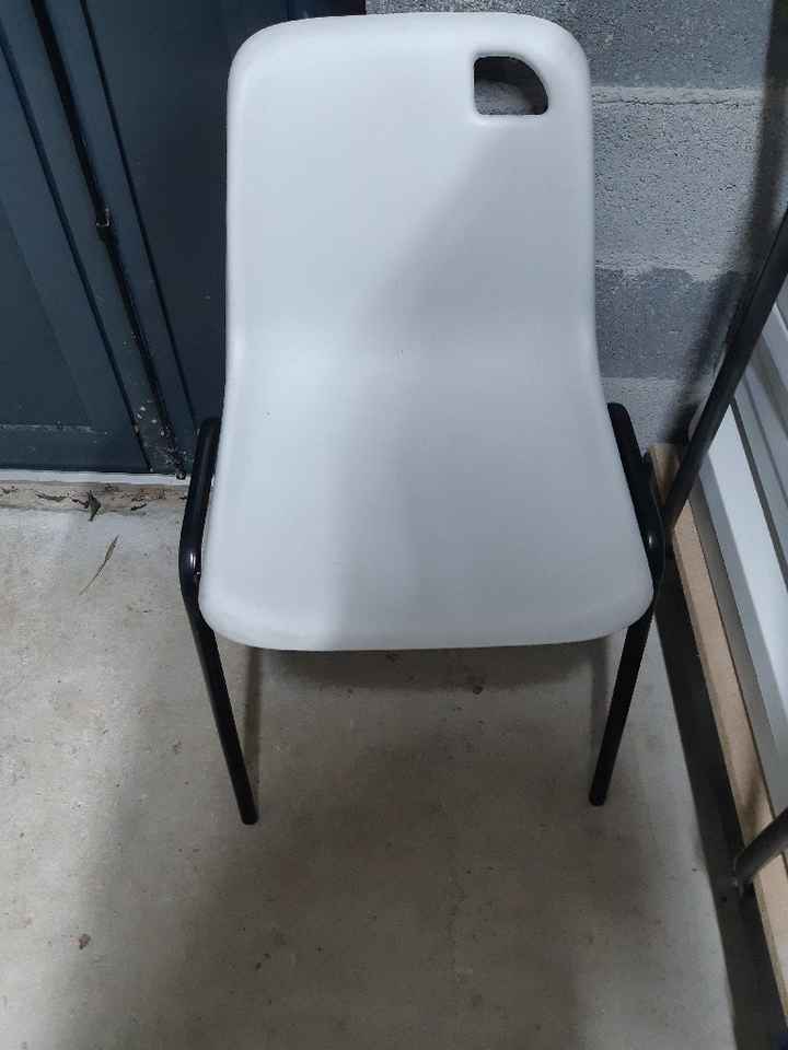 Decoration de chaise - 1