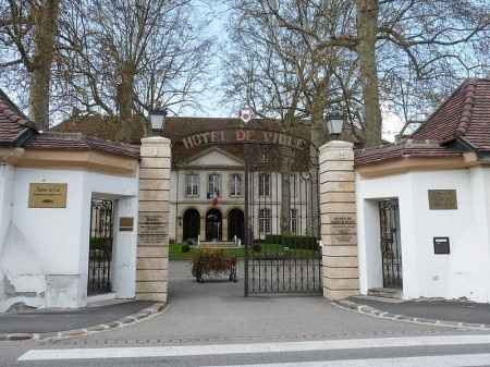 Entrée de l'hôtel de ville