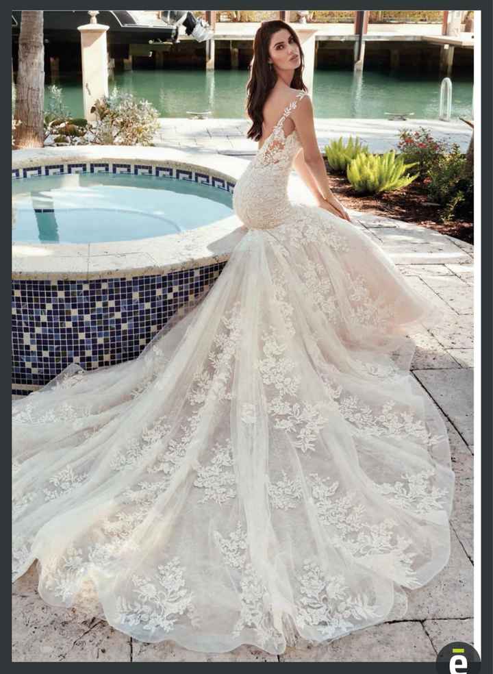 Robe Demetrios 1012 - 2