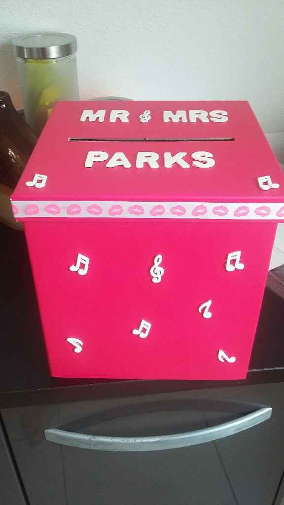 Urne et livre d'or - 1