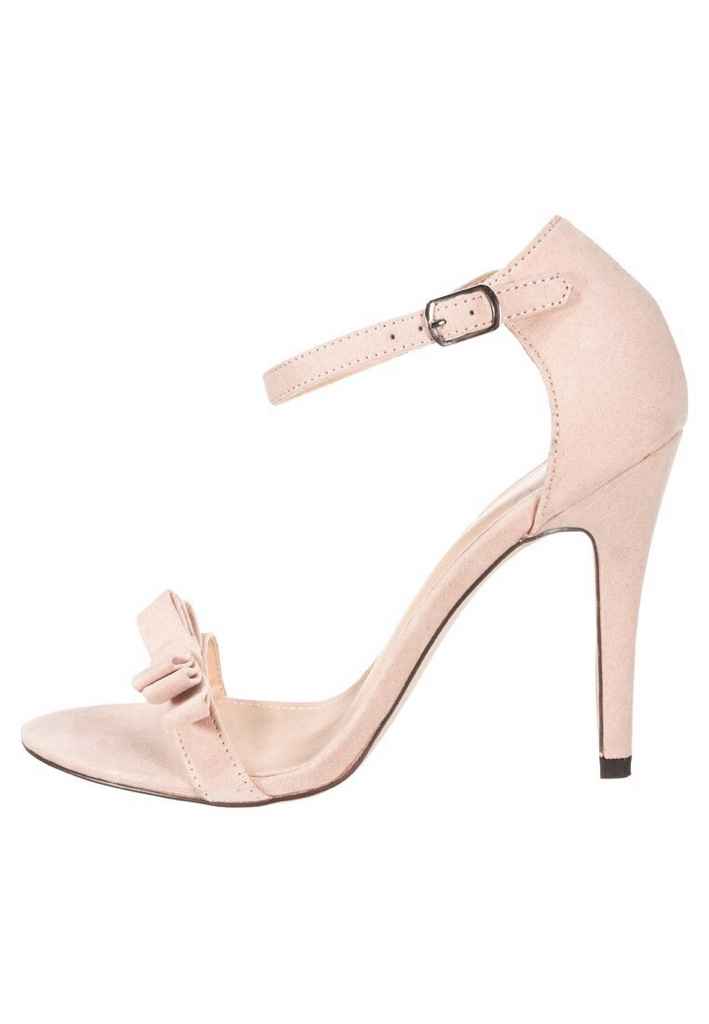 Vos chaussures ! - 1