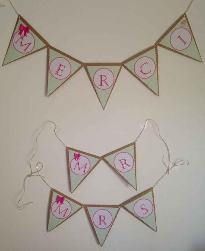 Chemin de table fleurs tons rose et vert - 3