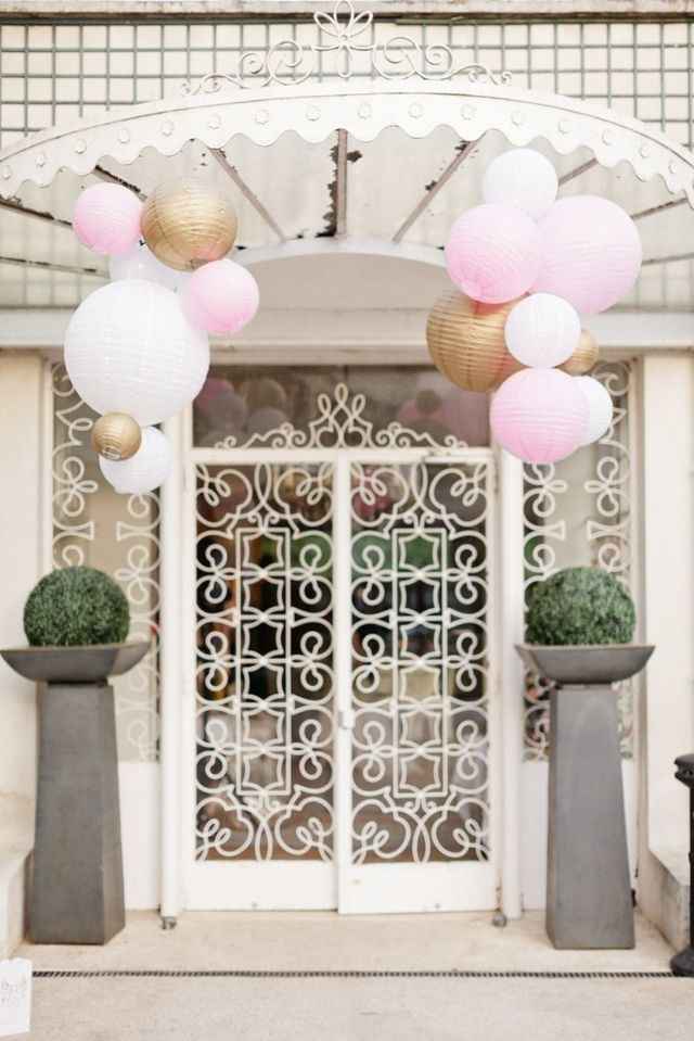 Décoration porte de la salle - 2