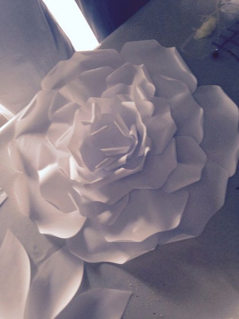 Essai fleur en papier géante diy - 2
