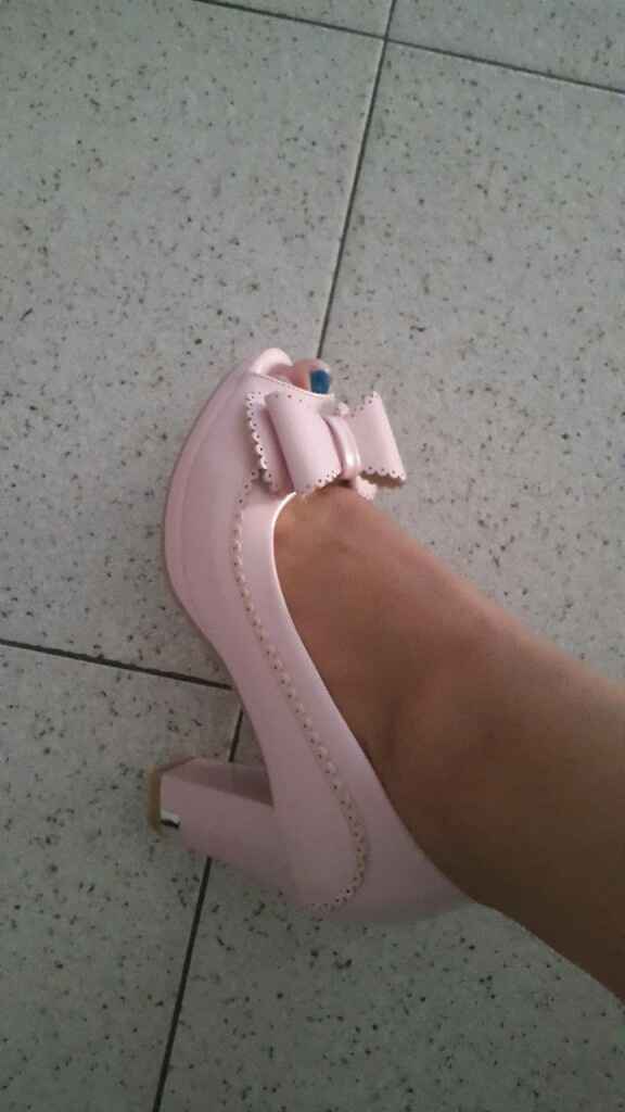 A vos chaussures !! Montrez-moi, vos jolis souliers - 1