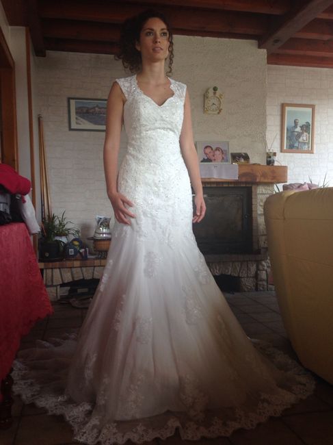 Une robe de mariée , oui ! un bustier , non !!! - 2