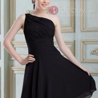 voici les robes de mes demoiselle d'honneur rouges