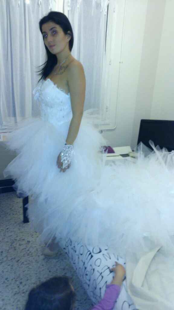 Robe courte devant longue derrière - 1