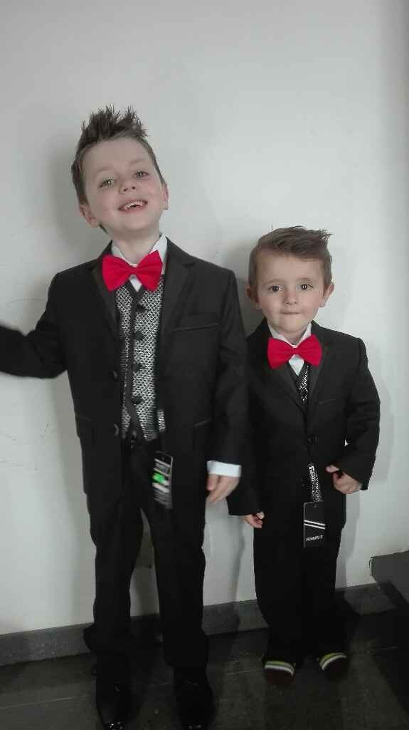 Costumes de mes petits garçons d honneur trouvés - 1