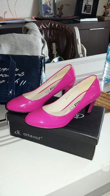 A vos chaussures !! Montrez-moi, vos jolis souliers - 1