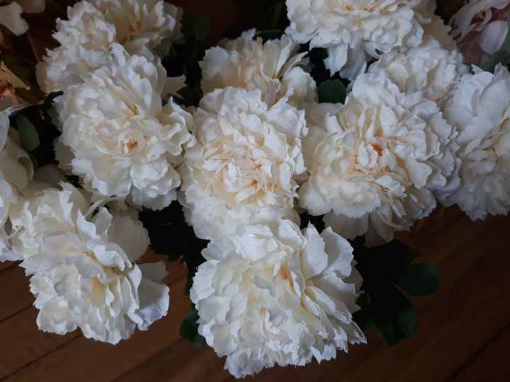 Fleurs artficielles pour composition florale a mélanger  avec de vraies fleurs! - 2