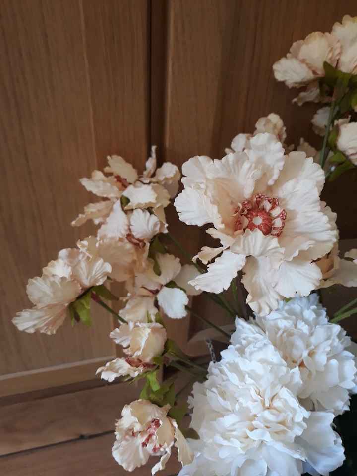 Fleurs artficielles pour composition florale a mélanger  avec de vraies fleurs! - 4