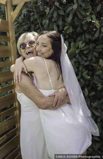 Maman en robe blanche le jour de votre mariage 🤍 - 1