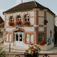 La mairie de Chalautre la Grande