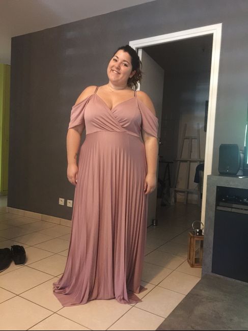 Robe lendemain peut être trouvé - 1