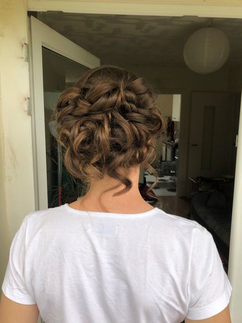 Avis coiffure Maquillage 3