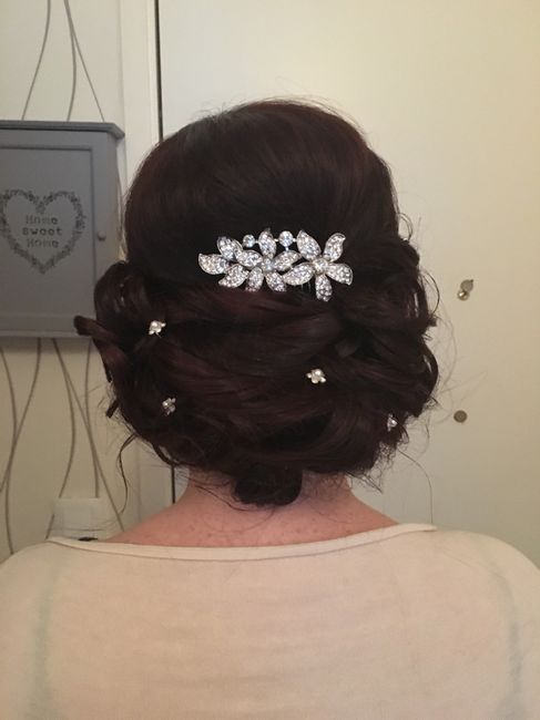 Montrez-moi, vos bijoux de cheveux. - 1