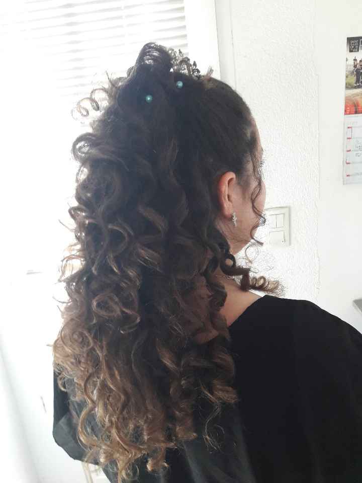 coiffure de dos, Mes cheveux pousseront encore d'ici là 