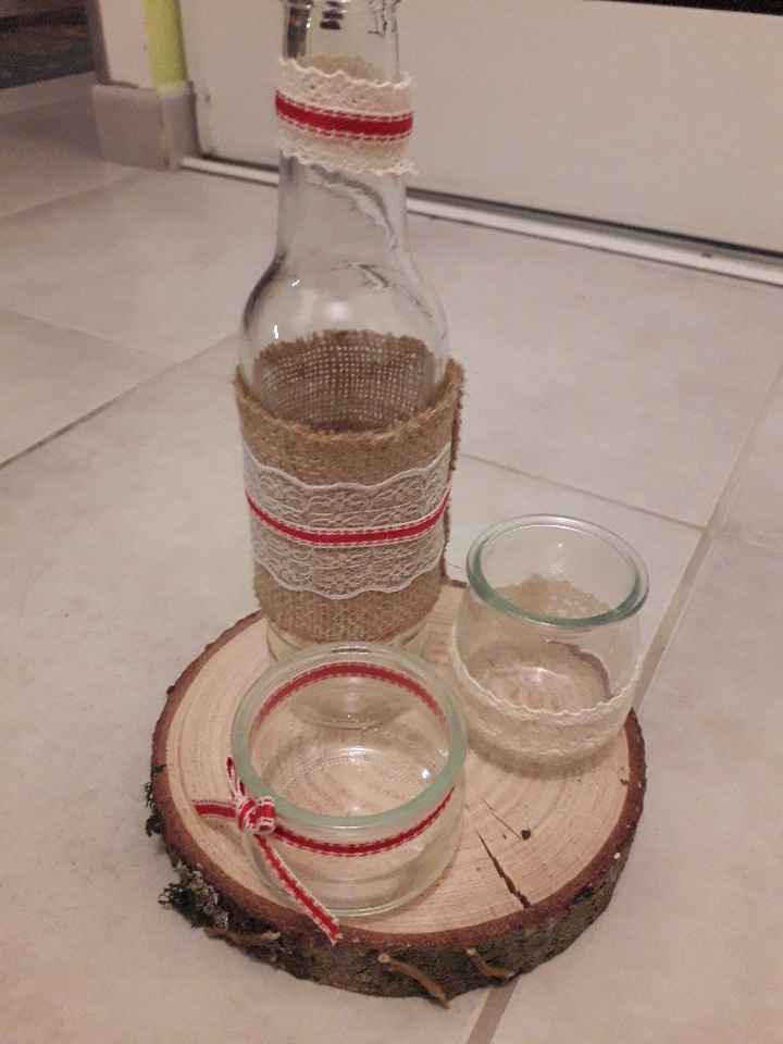 Un peu de déco pendant le week-end pluvieux.  Merci à mes filles, mon Officiante et ma témoin 😘😘😘😘 -