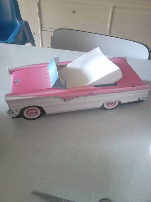 cadillac en carton