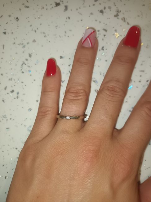 Ta bague de fiançailles sur le Pinterest de Mariages.net ça t'intéresse ? ❤️ - 1