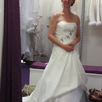 essai coiffure avec robe