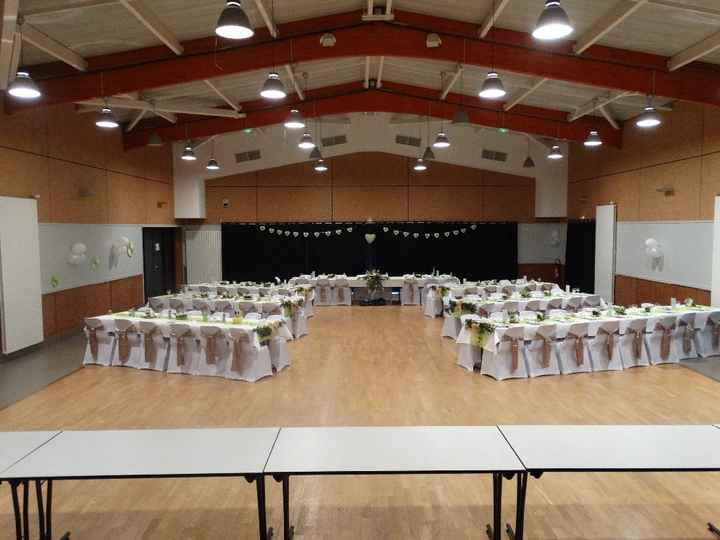 déco salle (vue de la scène)