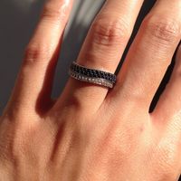 Qui porte une bague de fiançailles ? - 1