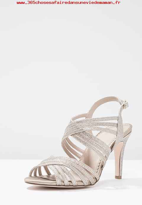  Chaussures claires - 1