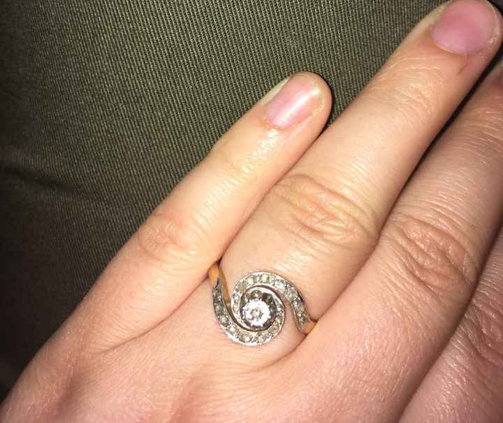 Montrez-moi votre bague de fiançailles 😍 - 1