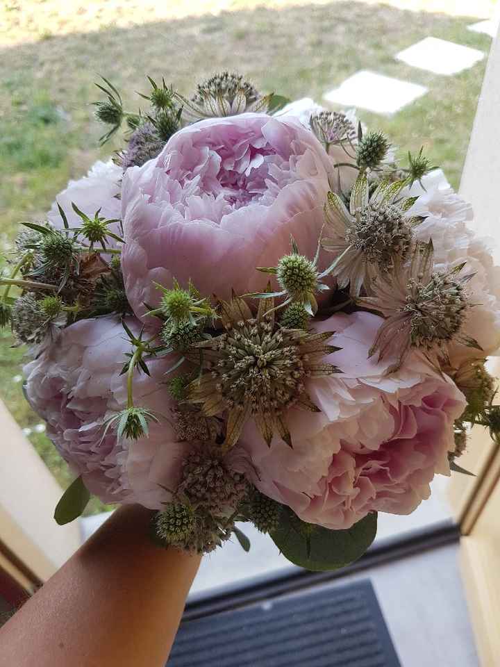 Composition avec des pivoines. - 1