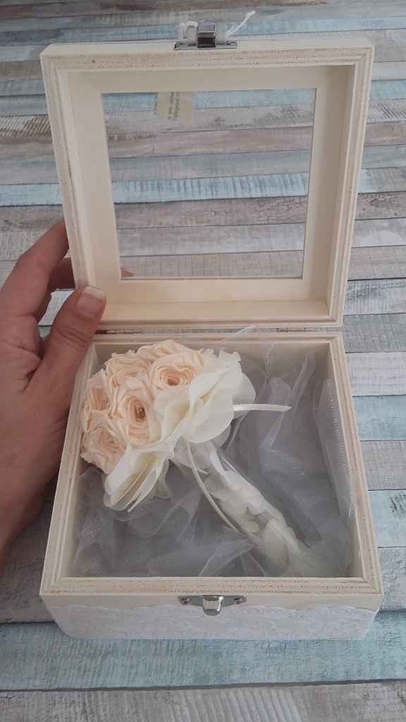 Le faux bouquet de la mariée